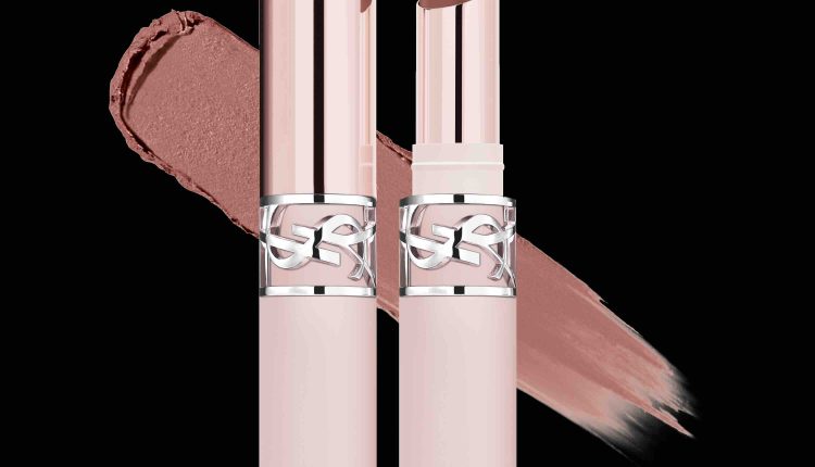 لوف نيود: إيف سان لوران تعيد تعريف جاذبية الشفاه