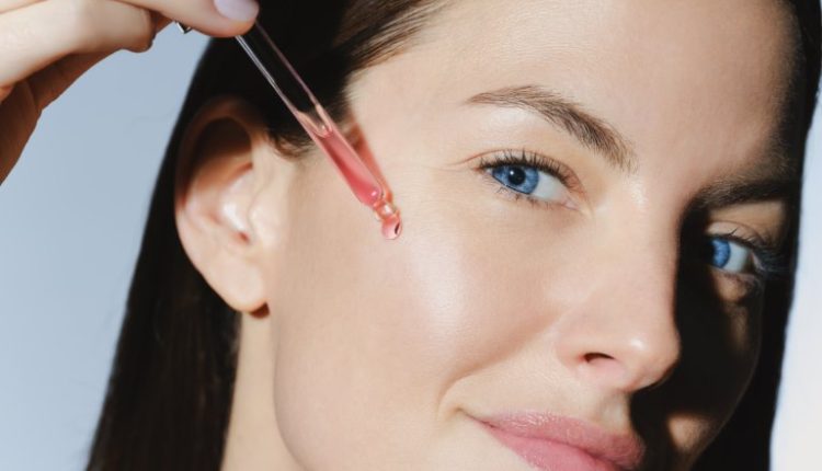 بلاك روز من سيسلي.. قطرات من النور لبشرة أكثر شباباً