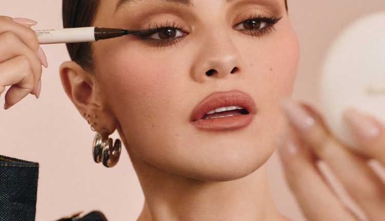 لمسة سيلينا جوميز: Rare Beauty تطلق مجموعة Neutral Eye