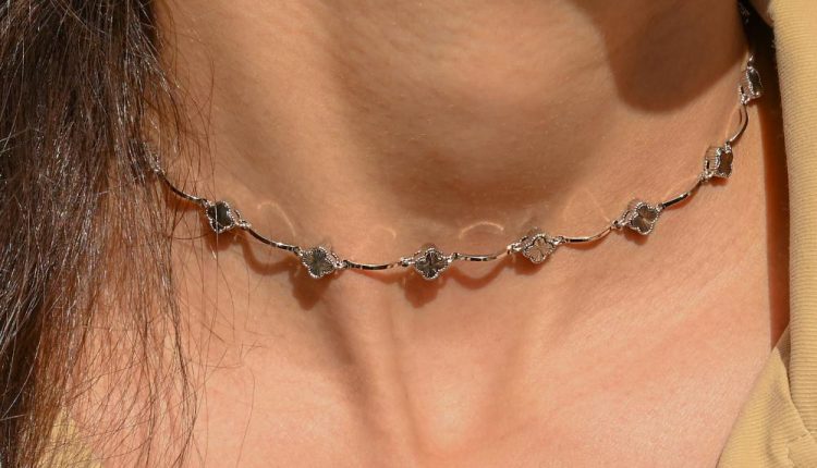 طول سلسال الصيف بمعايير ثابته وزخرفات متميزة