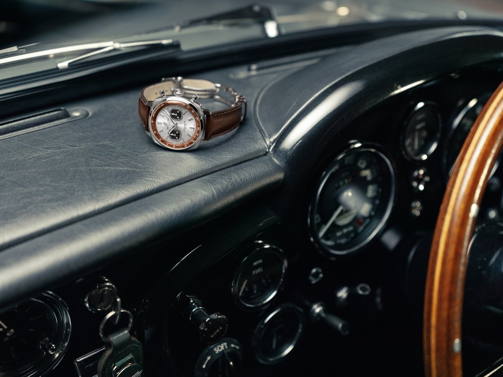 Breitling و Aston Martin: انصهار الفخامة والسرعة