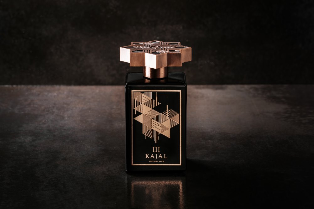 دللي حواسك بعطر Kajal III الجديد