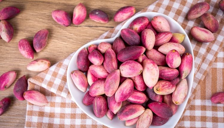 فوائد مذهلة لصحتكِ وجمالكِ من الفستق