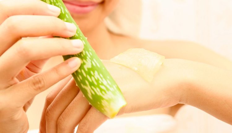 مكونات تهدئ البشرة وتدعم حاجزها بعد التعرض للشمس