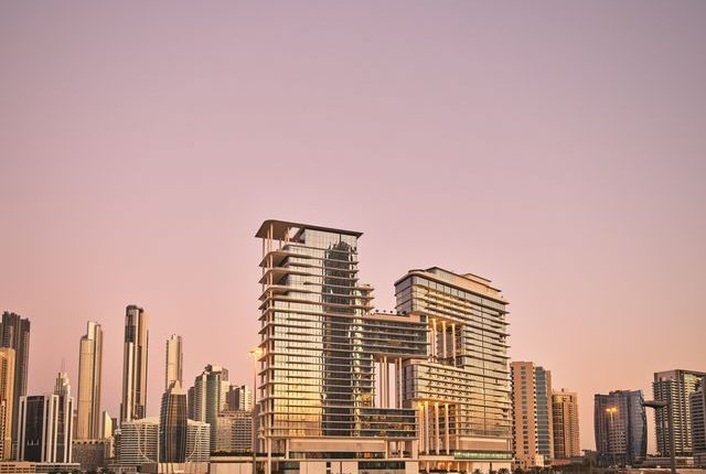 دبي تتألق مجدداً.. فندق ذا لانا يتوّج بتقدير عالمي رفيع من ميشلان وكوندي ناست ترافيلر