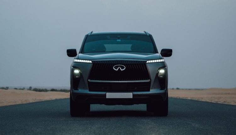   5 أسباب تجعل إنفينيتي QX80 سيارة SUV المثالية للرحلات الطويلة